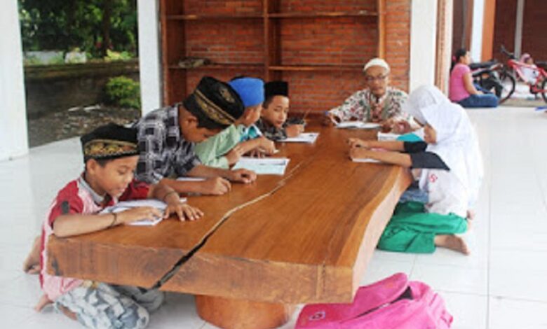 TPQ Kurangi Mistis Negatif