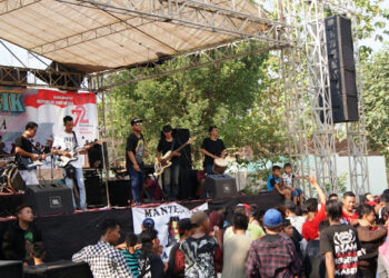 Parade Musik Dibanjiri Penonton Anak-anak
