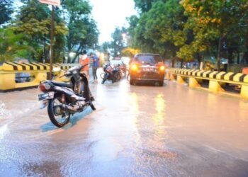 Cepu Dikepung Banjir