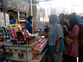 Ritel minimarket di Kota Cepu