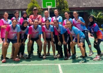 Ingin Jadi Polwan, Gadis Ini Kepincut Bola Voli