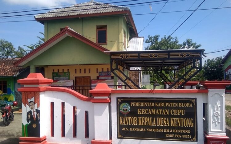 Teka-Teki Penahanan Kades Kentong Terkait SK Palsu Perades