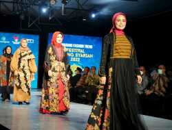 Diperagakan Istri Ganjar Pranowo, Batik Blora Tampil Memukau di SFT 2022