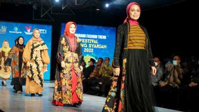 Batik Blora Tampil Memukau di SFT 2022