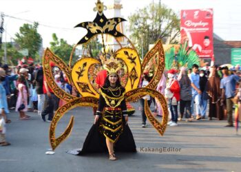 Membludak Karnaval Cepu Sukses Digelar Kota Cepu Dipenuhi Lautan Manusia