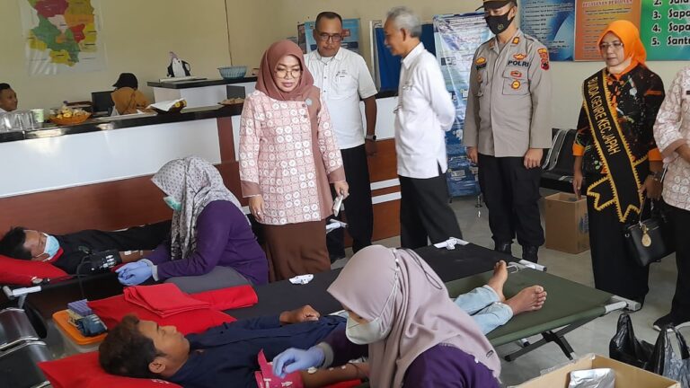 Ada Donor Darah dalam Rangkaian Pengukuhan Forum Genre