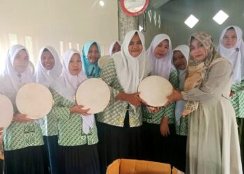 Berikan Alat Qadroh Ke Fatayat NU, Bibi Hastuti Lebih Dekat Konstituen