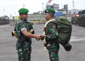 Brigjen TNI Parwito Sambut Kepulangan Satgas Yonif 410/Alugoro dari Papua 2 Brigjen TNI Parwito Sambut Kepulangan Satgas Yonif 410/Alugoro dari Papua