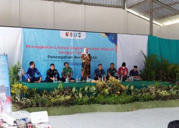 Literasi Digital Dinkominfo Hadir di SMAN 1 Sugihwaras, Ajak Siswa Melawan Hoax