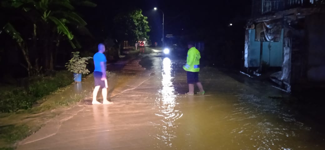 Polsek Malo Patroli Malam Siaga Banjir