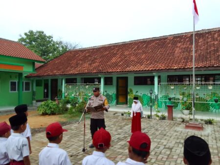 bhabinkamtibmas polsek kunduran polri goes to school kabar cepu kabarcepu