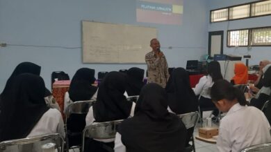 pemred-kabar-cepu-beri-diklat-jurnalistik-di-smkn1cepu