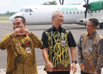 TOP! 4 Jenderal Mabes Polri, Bupati Hingga Gubernur Acungi Citilink di Bandara Ngloram Cepu