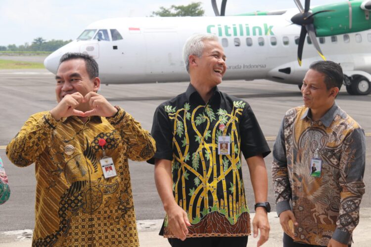TOP! 4 Jenderal Mabes Polri, Bupati Hingga Gubernur Acungi Citilink di Bandara Ngloram Cepu
