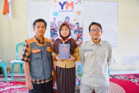 yatim mandiri tim dan khairunnisa azzahra