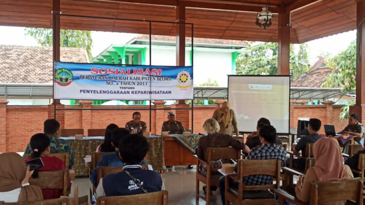 Pengusaha Kafe Karaoke Jangan Bandel, Selama Ramadhan Tempat Hiburan Malam Wajib Tutup Total