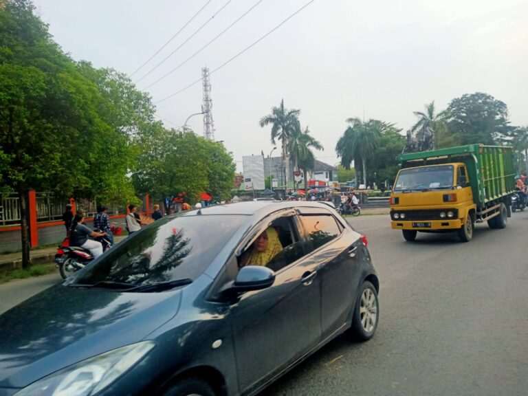 Banyak Lubang Berbahaya Sejumlah Ruas Jalan di Cepu Segera di Perbaiki