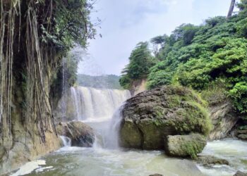 Wisata Alam Tersembunyi di Bojonegoro, Air Terjun Mirip Niagara
