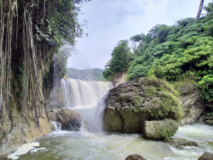 Wisata Alam Tersembunyi di Bojonegoro, Air Terjun Mirip Niagara