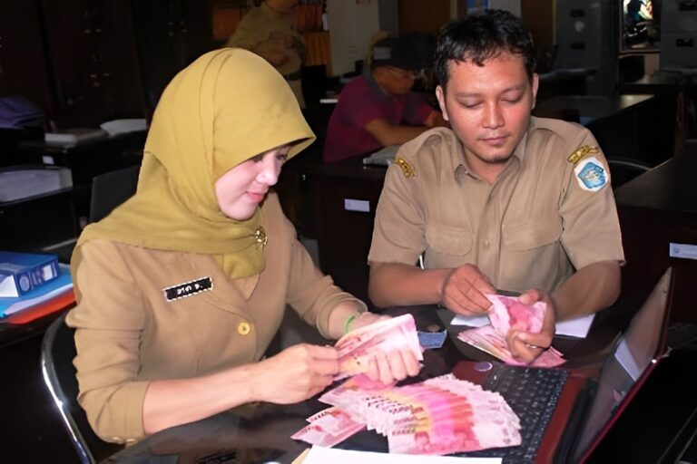 ASIK! THR untuk PNS, PPPK, TNI, dan POLRI Sudah CAIR! Ini Skemanya