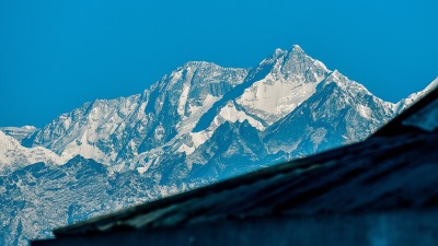 gunung kanchenjunga depan (pixabay)