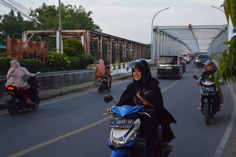 Hari Ke 2 Lebaran! Situasi Arus Lalu Lintas Arah Cepu Bojonegoro Masih Lancar