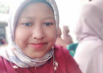 Siti Lestari - Preman Berdasi