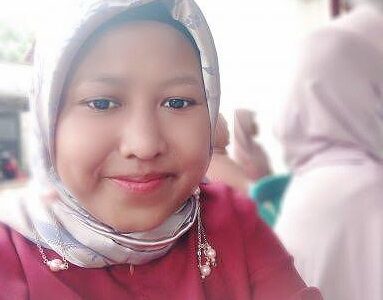 Siti Lestari - Preman Berdasi