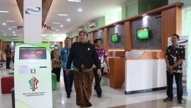 Bupati Blora Cek Loket Pelayanan OPD di MPP