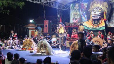 24 Tahun, Barongan Risang Guntur Seto Konsisten Lestarikan Kesenian Kahas Blora