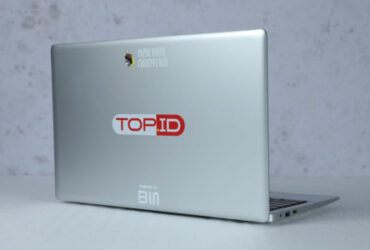 laptop anak papua