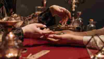 12 Ramalan Zodiak Minggu 4 Juni 2023: Kehidupan Hari Ini Penuh Misteri