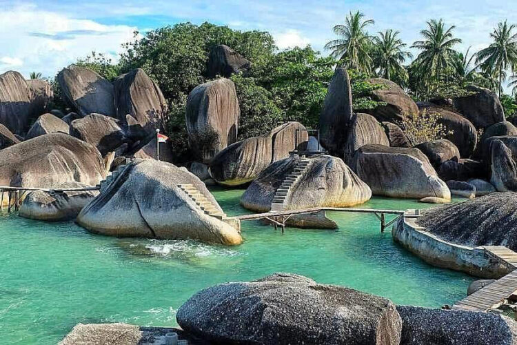 SURGA di Nusantara! 6 Destinasi Wisata PULAU TERLUAR di Indonesia, RECOMMENDED Buat Momen Liburan 1 Rekomendasi 6 destinasi wisata Pulau Terluar di Indonesia
