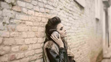 Lagu Sedih Bisa Menyehatkan Mental_11zon