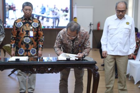 Pertamina Resmi Mengelola WK East Natuna Selama 30 tahun