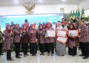 BLORA JUARA! Sabet 5 Penghargaan Bidang KB Tingkat Jawa Tengah 3 BLORA JUARA! Sabet 5 Penghargaan Bidang KB Tingkat Jawa Tengah