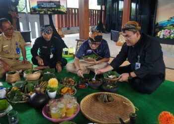 Mengajak Pelajar Blora Mengenali Warisan Budaya Lokal Melalui Pakaian Adat