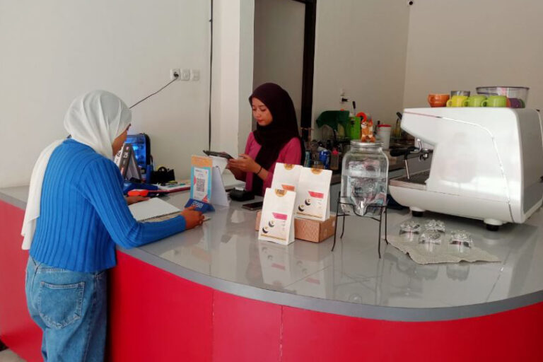 Rekomendasi Tempat Nongkrong di Cepu, Cafe Atap buat Kamu yang Kekinian