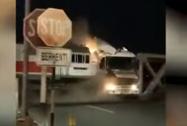KA Brantas tabrak Truk Trailer