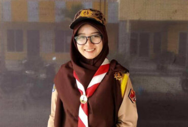 Model Pakaian Seragam Harian Pramuka Siaga Putri.