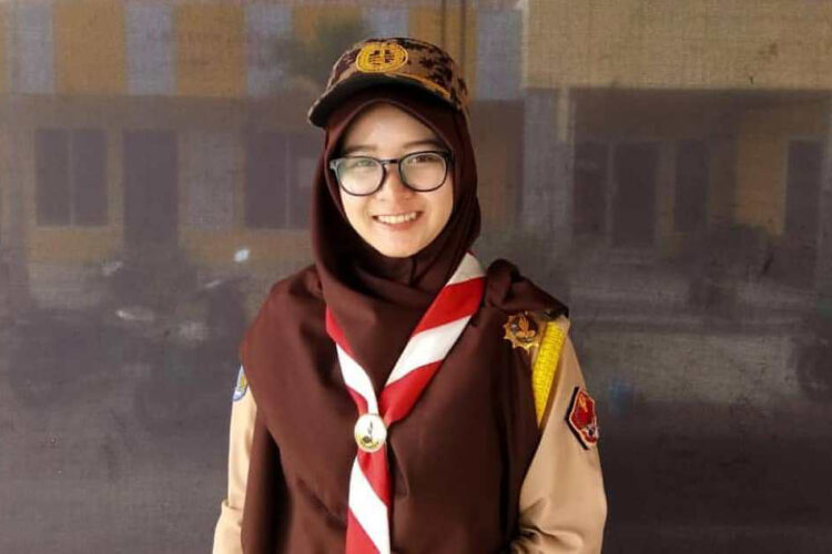 Model Pakaian Seragam Harian Pramuka Siaga Putri.