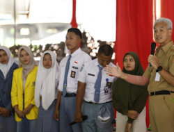 Siswa MADUL ke GANJAR! Kepala Sekolah di Rembang Dibebastugaskan, Diduga Lakukan Pungli