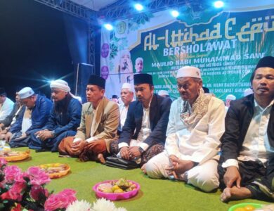 Peringatan Maulid Nabi Muhammad SAW Ribuan Warga Kunjungi Ponpes Al-Ittihad Cepu