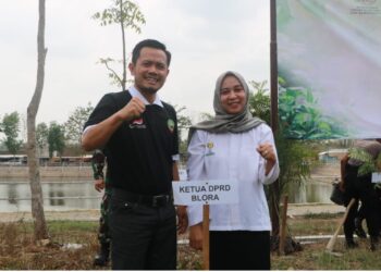 DPRD Blora Apresiasi Aksi Penanaman Pohon Oleh Polres Blora