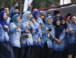 PPPK Auto Gembira! UU ASN 2023 Terbaru Resmi Diteken Presiden Jokowi, PPPK Bakal Dapat Uang Pensiun
