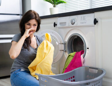 Tips Mencuci Pakaian di Mesin Cuci Agar Tidak Berbau Apek