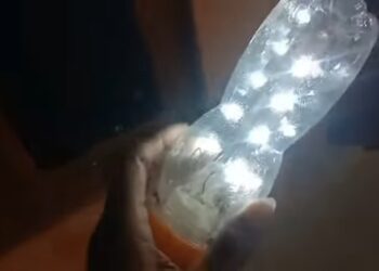 Musim Hujan Listrik Padam, Botol Bekas Jadi Solusi