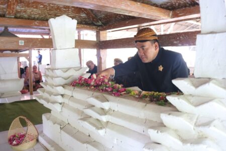 Bupati Blora Ziarah ke Makam Para Bupati Terdahulu