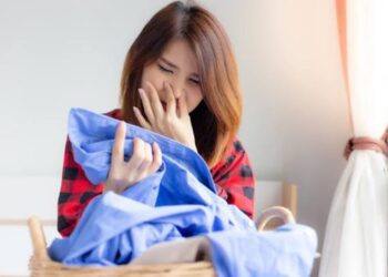 Tips Mudah Menghilangkan Bau Ketiak pada Pakaian