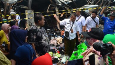 Bupati Blora Tinjau Pasar Ngawen Pasca Kebakaran, Berikan Bantuan dan Upayakan Pembangunan Pasar Baru